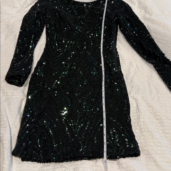 Elegant Green and Black Sequin Dress- Small - Picture 12 of 14